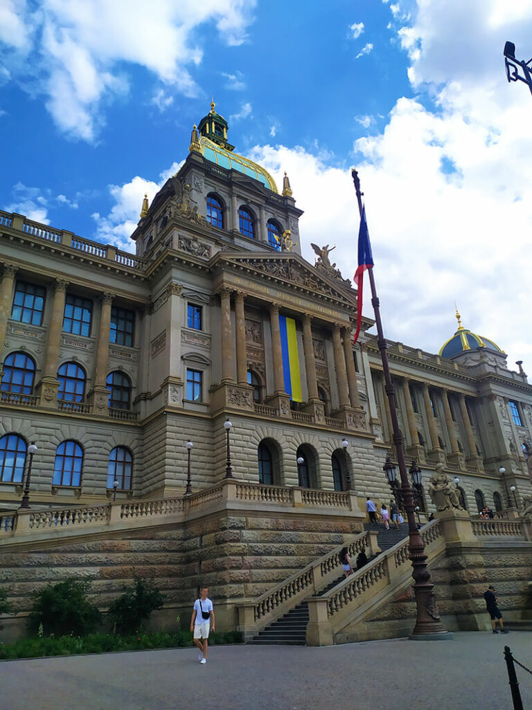 Praha Národní muzeum zťp zľava