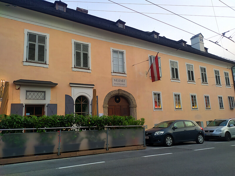 Salzburg Mozartov rodný dom zťp zľava