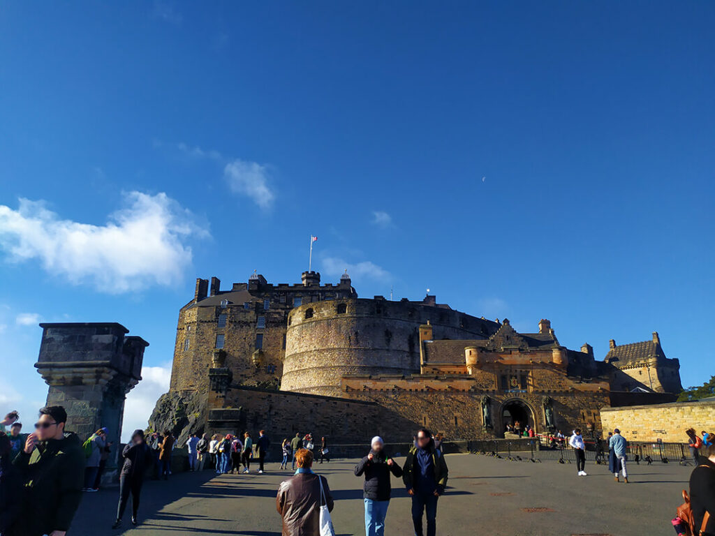 Edinburgský hrad zťp zľava