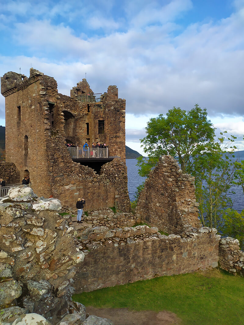 Urquart hrad zťp Škótsko