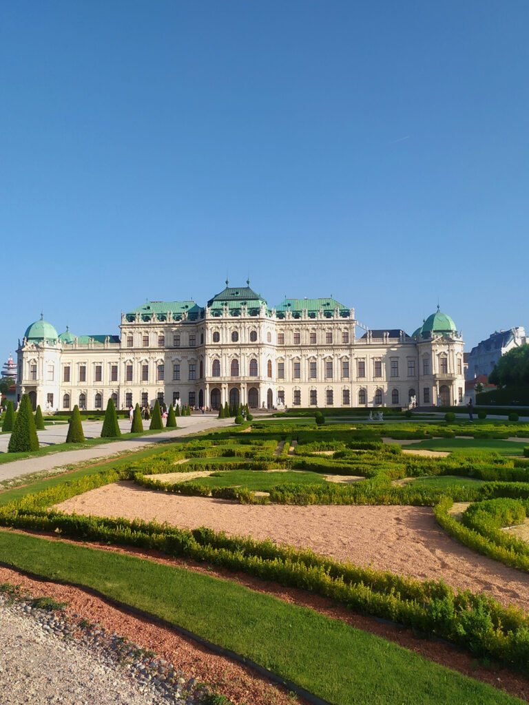 Horný Belvedere zťp zľava Viedeň